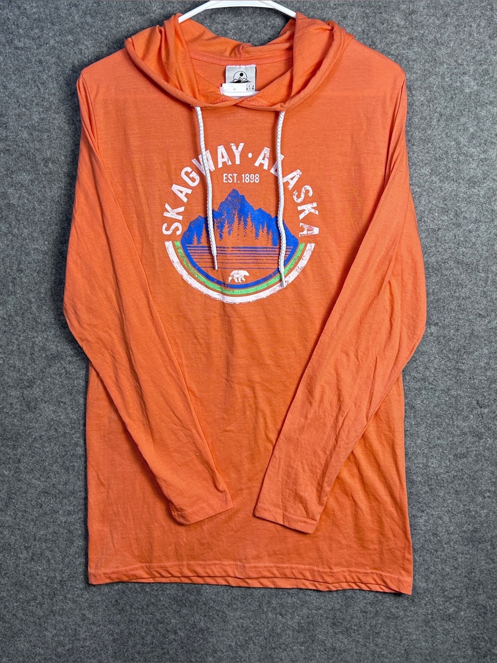 Prairie Mountain Skagway Alaska M Coral Tshirt Hood Travel Retro Cabincore PNW